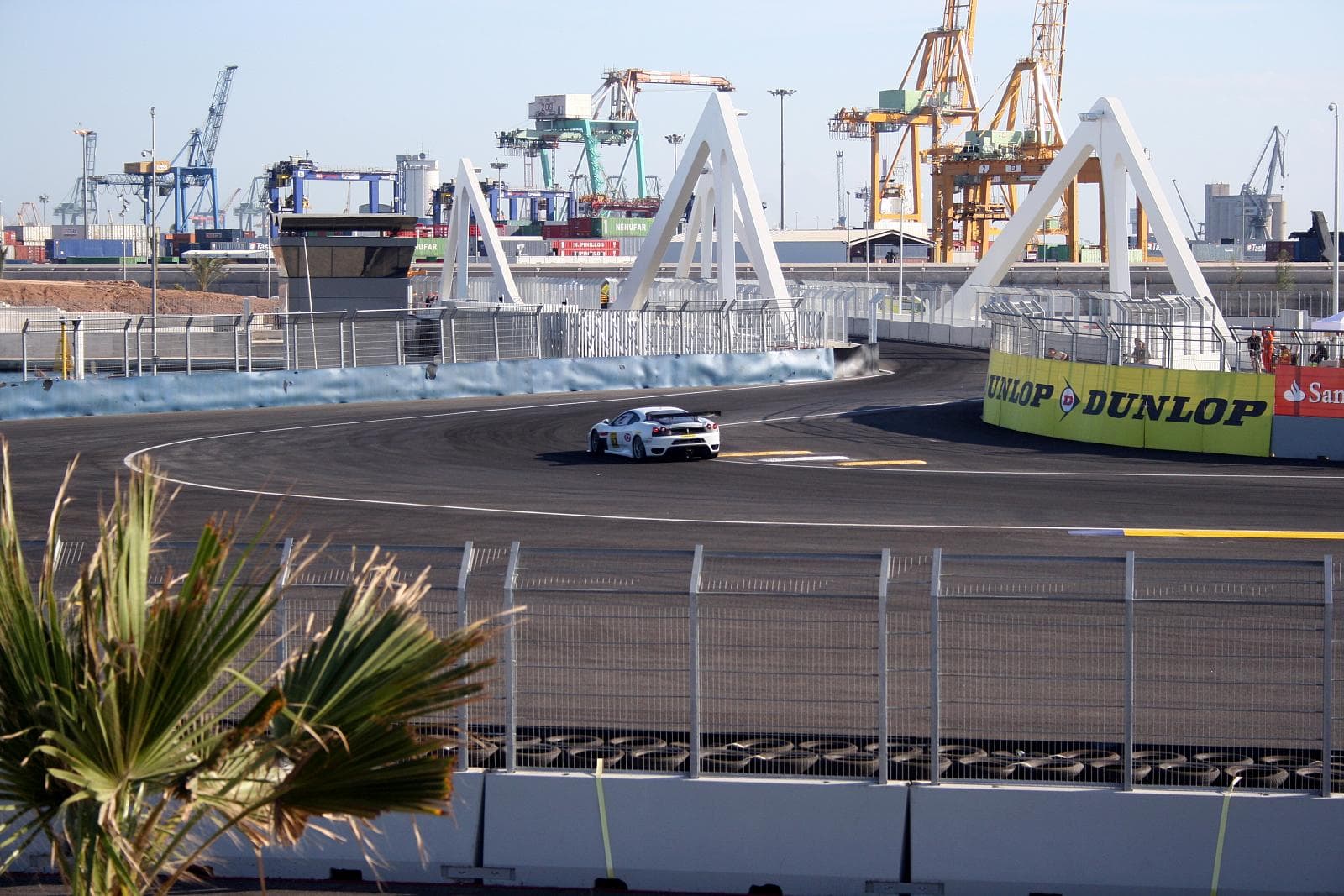 File:Bridge Valencia Street Circuit.jpg. Wikimedia Commons