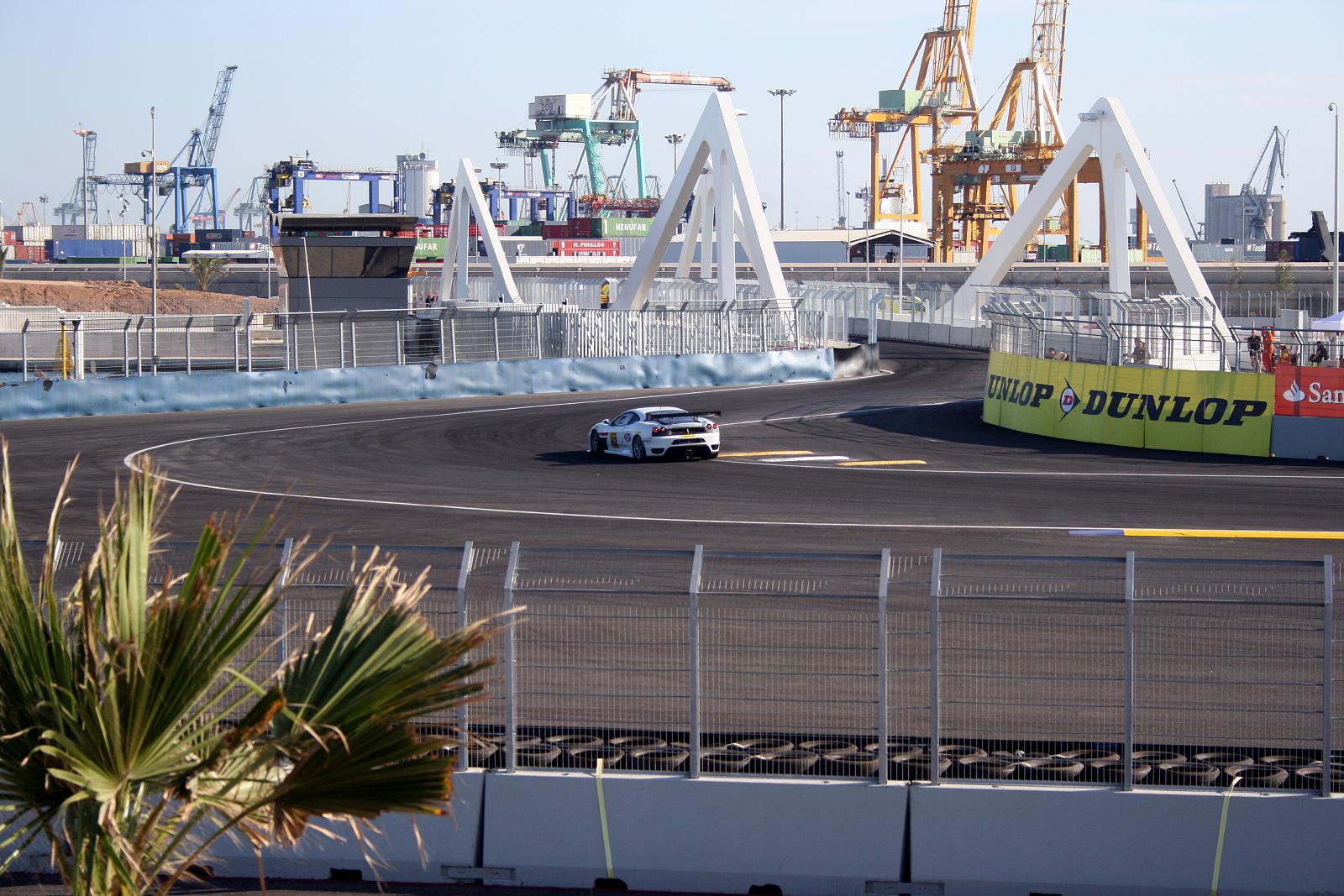 File:Bridge Valencia Street Circuit.jpg. Wikimedia Commons